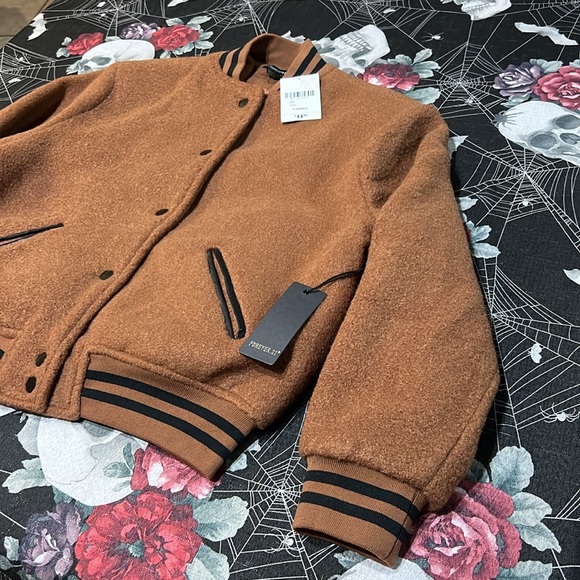 NWT Forever 21 Women's Varsity-Striped Letterman Jacket in Root Beer X-Small - Picture 7 of 12